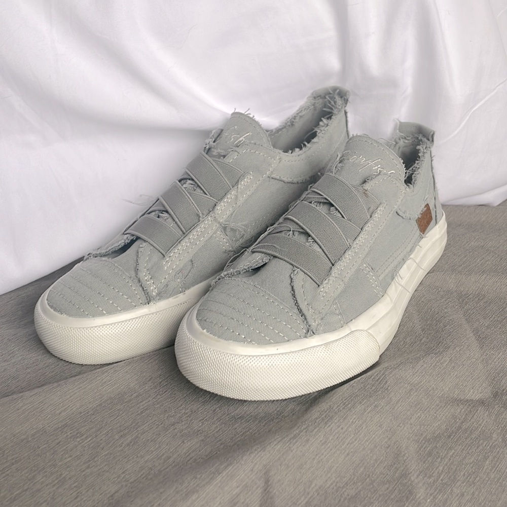 Brand New Grey Blowfish shoes!